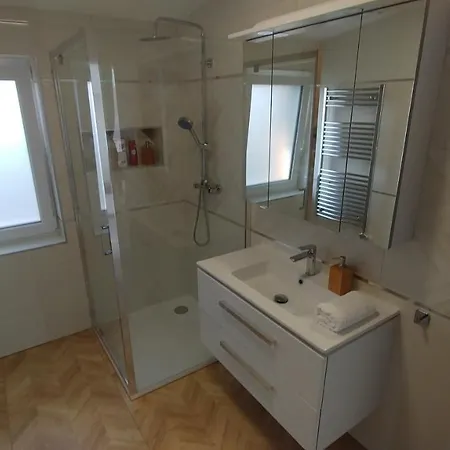 Apartment Bobic *